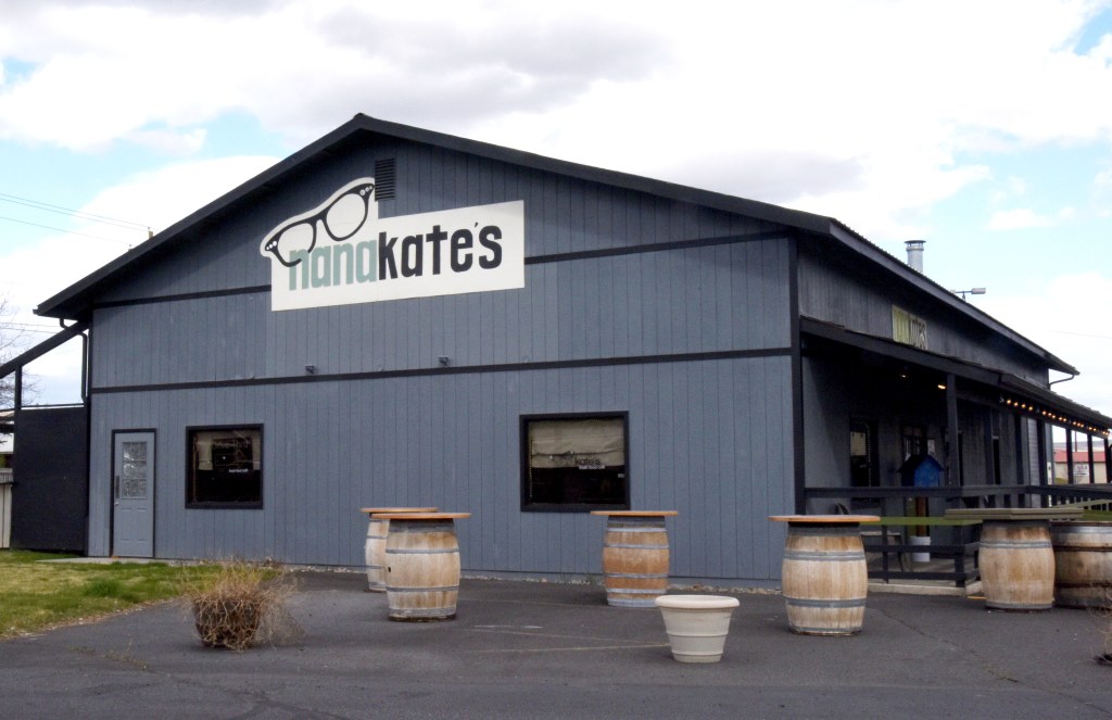 Pair of Selah Restaurants Try to Make the Most of New&nbsp;Reality