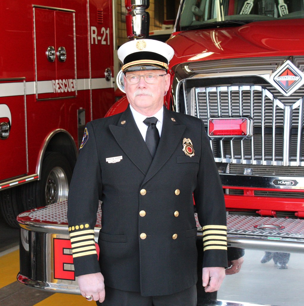 Selah Fire Department Looking to Future as Chief Hanna&nbsp;Retires