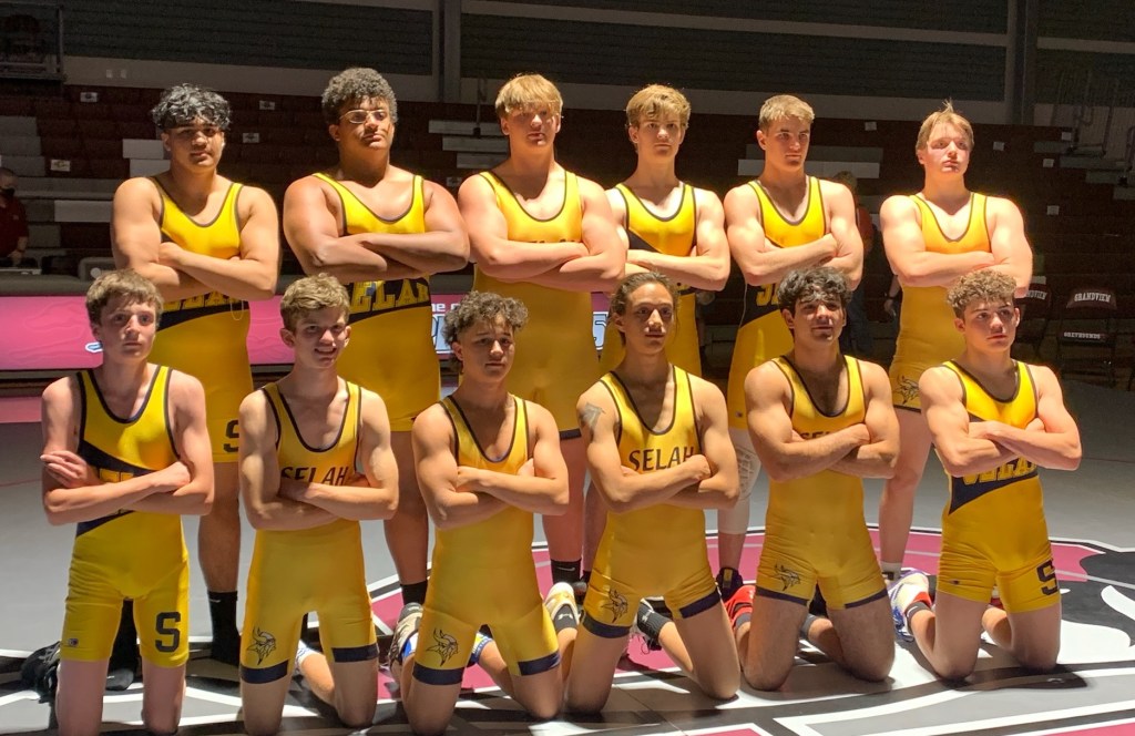 Selah High wrestlers capture unofficial CWAC&nbsp;championship